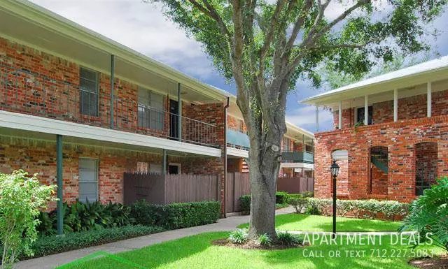 4051 Linkwood Drive, Houston, TX 77025 photo 5
