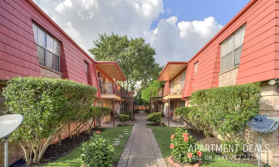 4143 Dover Street, Houston, TX 77087 photo 5