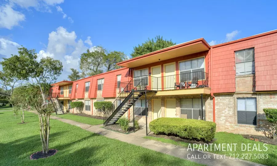4143 Dover Street, Houston, TX 77087 photo 4