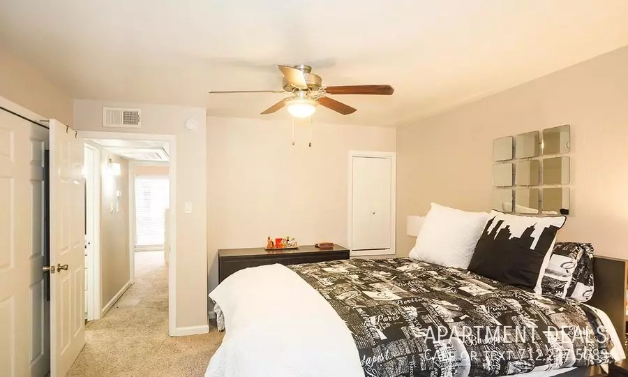 415 Silber Road, Houston, TX 77024 photo 2