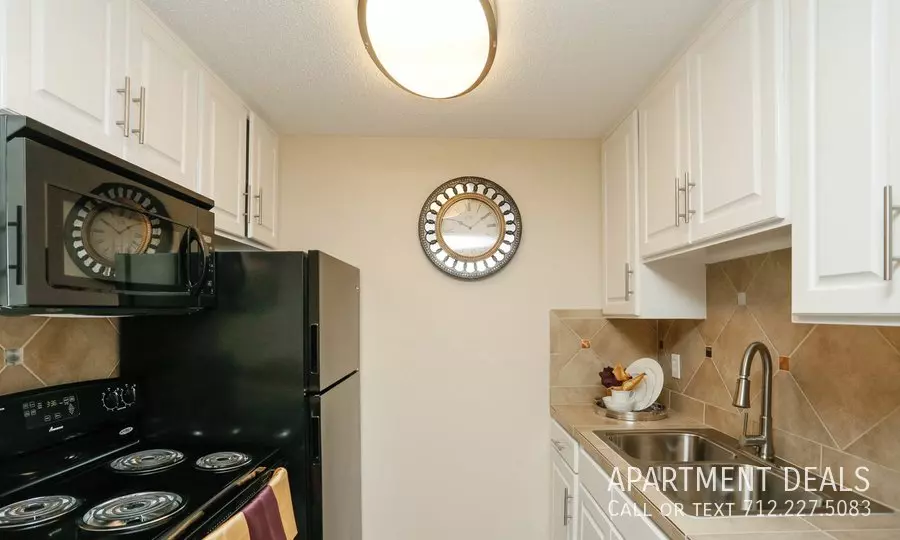 424 Northpoint Drive, Houston, TX 77060 photo 4