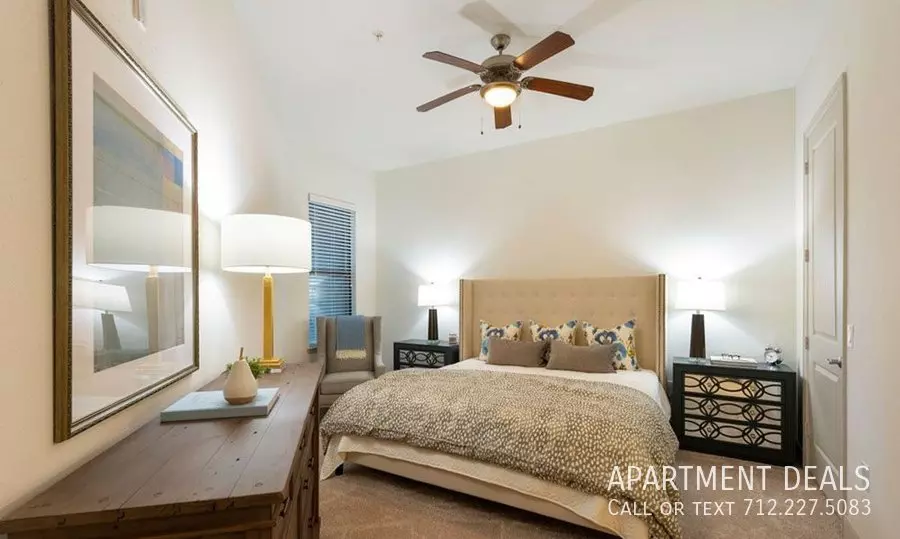 4243 San Felipe Road, Houston, TX 77027 photo 3