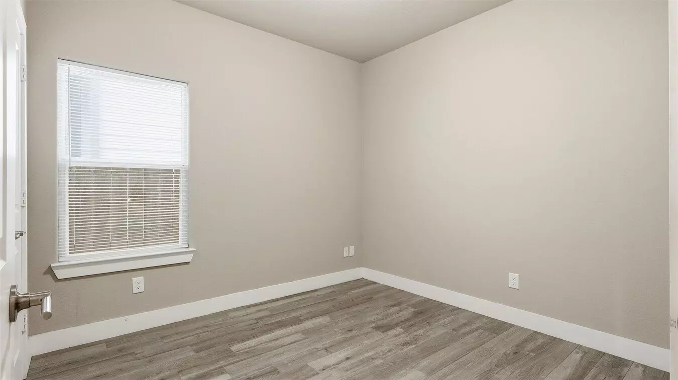 4431 Knoxville Street, Houston, TX 77051 photo 2