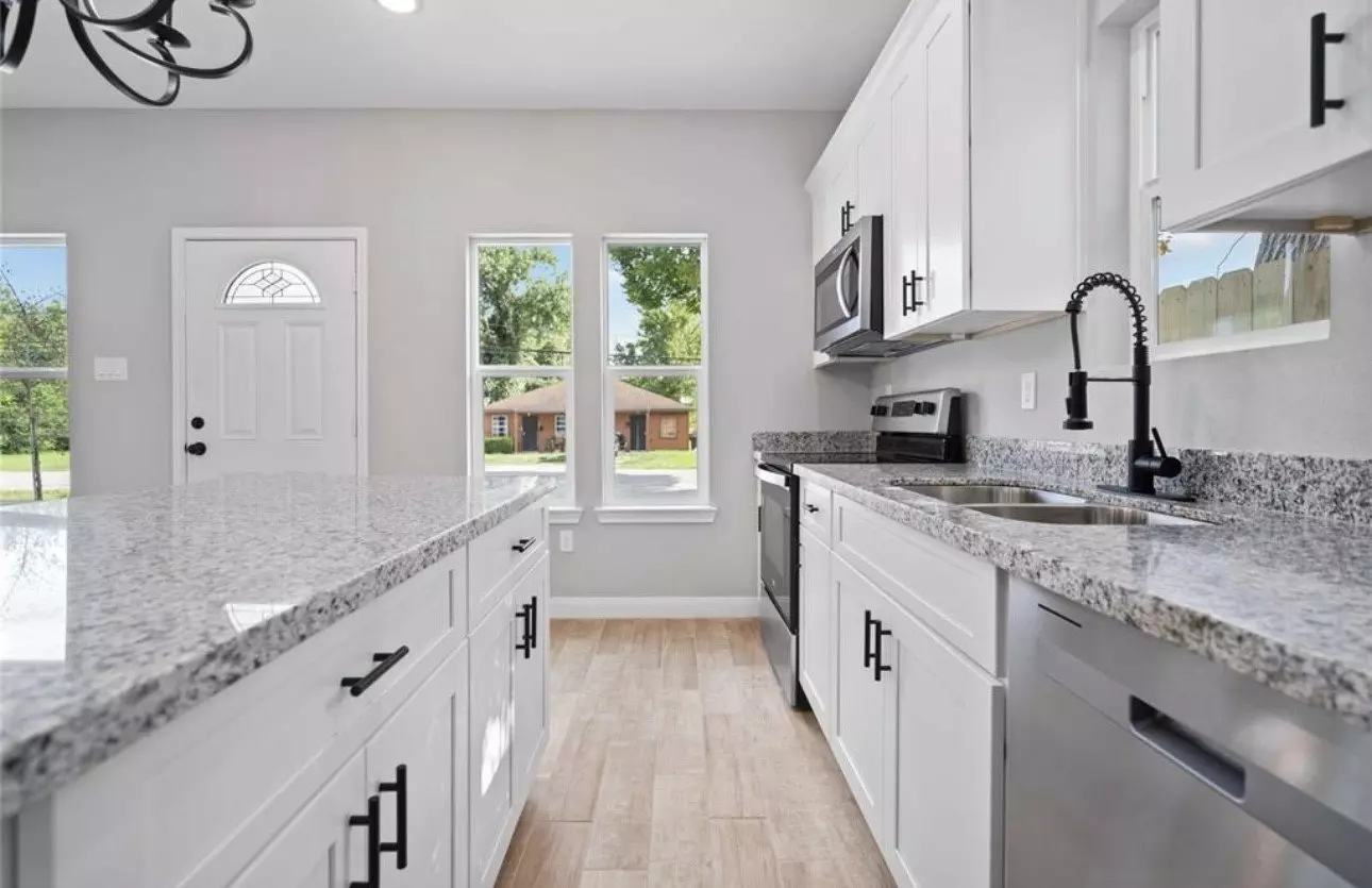 4506 Phlox Street, Houston, TX 77051 photo 4