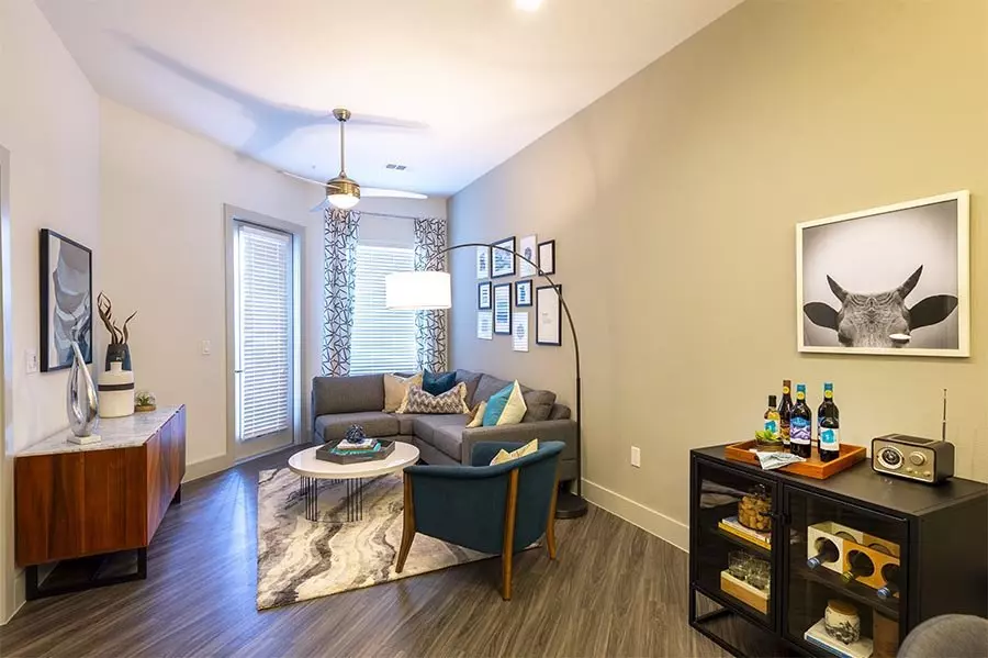 4509 Graustark Street, Houston, TX 77006 photo 2