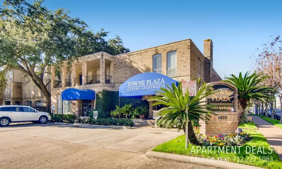 4661 Wild Indigo Street, Houston, TX 77027 photo 2