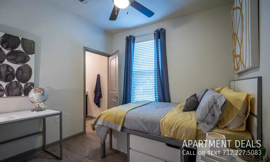 4977 Martin Luther King Boulevard, Houston, TX 77021 photo 5