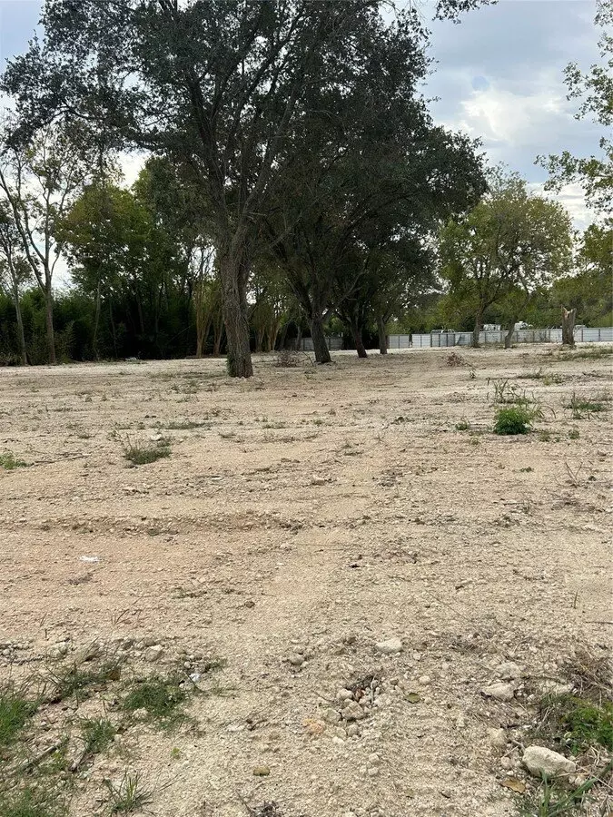 5033 S Acres Dr photo 3