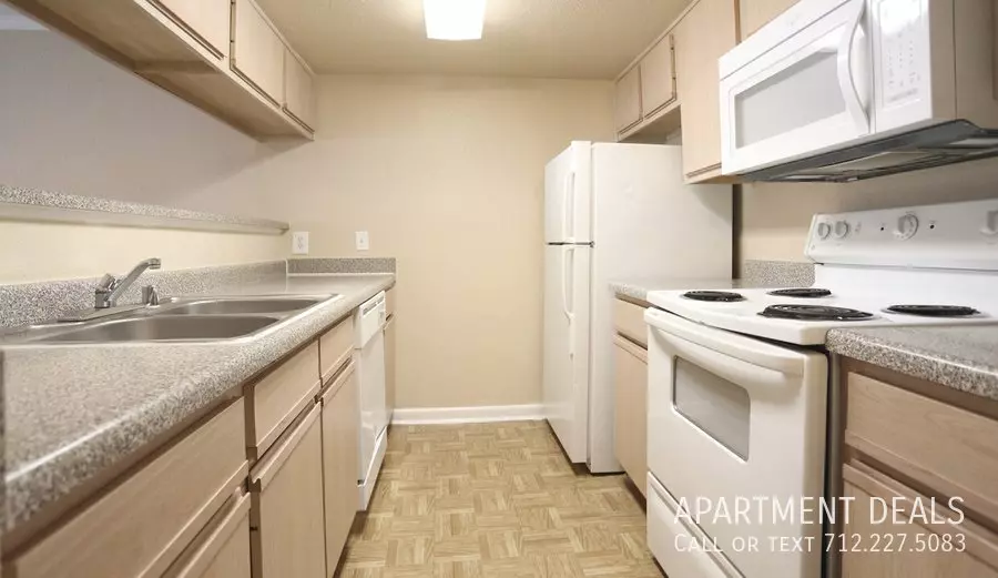 507 Greens Road, Houston, TX 77067 photo 4