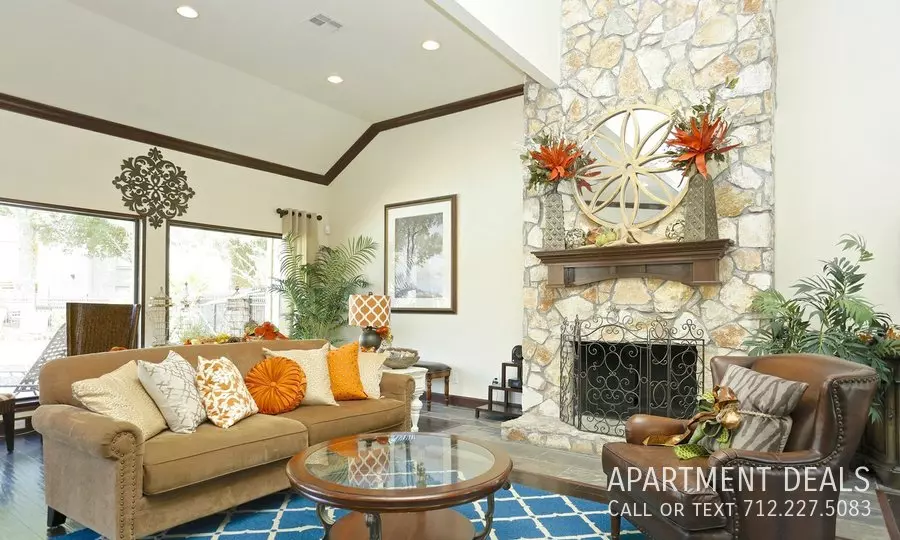 5106 Cypress Creek Parkway, Houston, TX 77069 photo 2