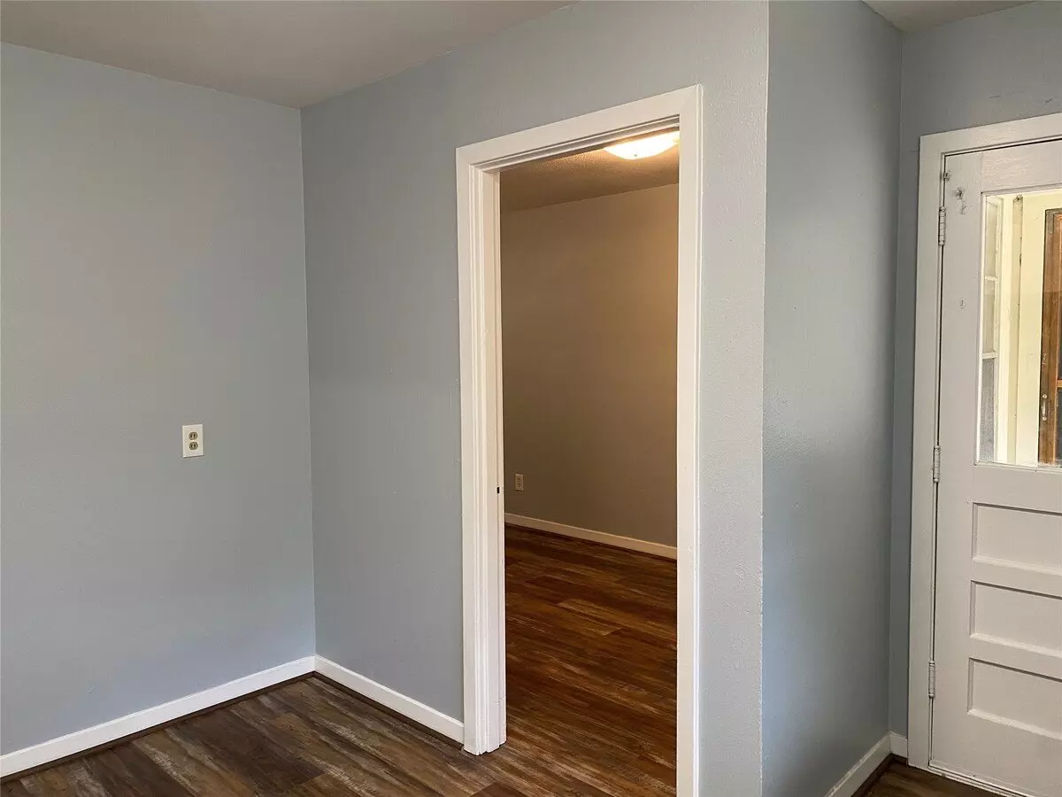 5110 West 43rd Street, Houston, TX 77092 photo 2