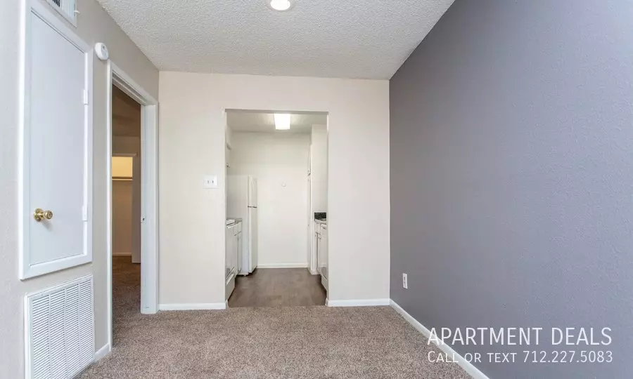 513 Woodhurst Street, Houston, TX 77013 photo 3