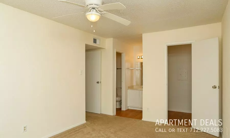 5257 Gasmer Drive, Houston, TX 77035 photo 5