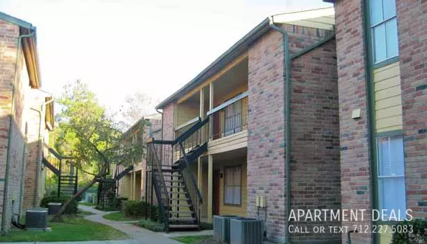 5306 West Gulf Bank Road, Houston, TX 77088 photo 2