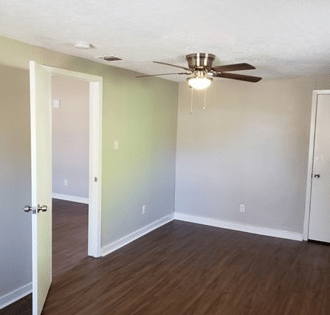 5330 Pershing Street, Houston, TX 77033 photo 3
