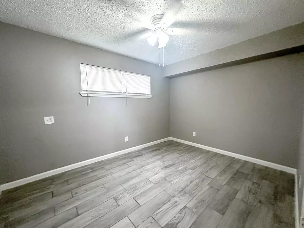 5418 Weaver Road, Houston, TX 77016 photo 3