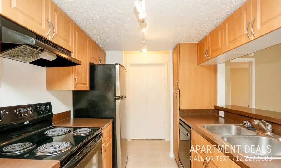 561 Normandy Street, Houston, TX 77015 photo 3