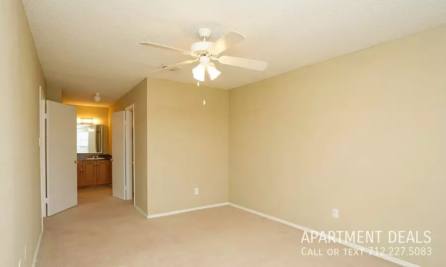 561 Normandy Street, Houston, TX 77015 photo 5