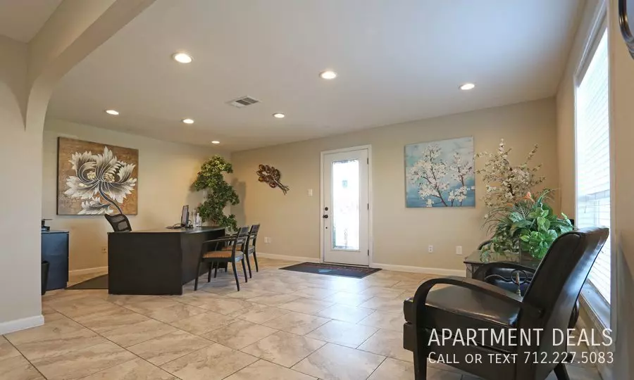 5621 Rampart Street, Houston, TX 77081 photo 4