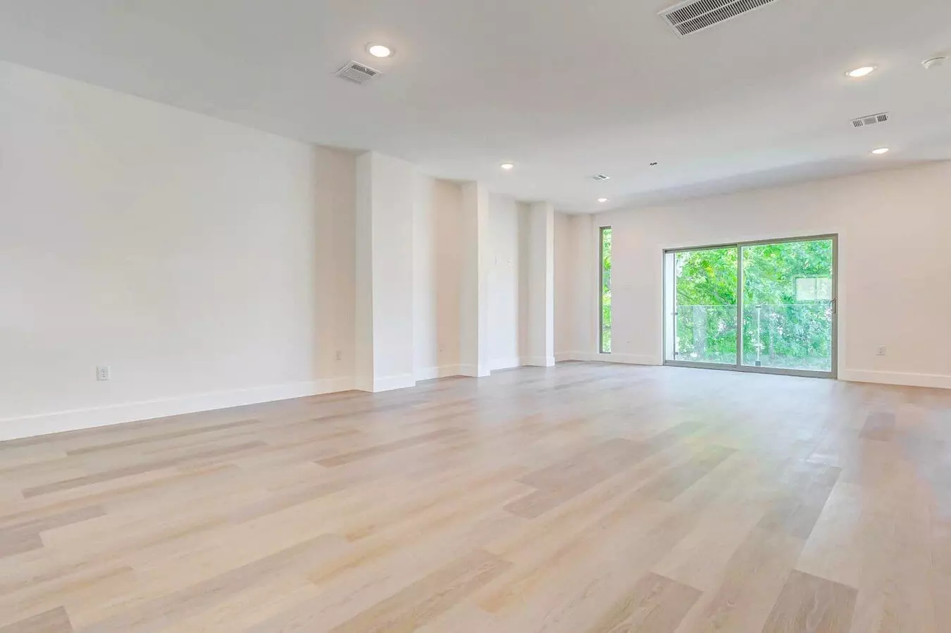 5634 Dolores Street, Houston, TX 77057 photo 3