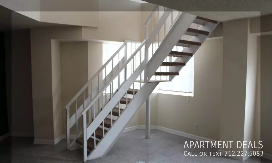 5661 Glenmont Drive, Houston, TX 77081 photo 4