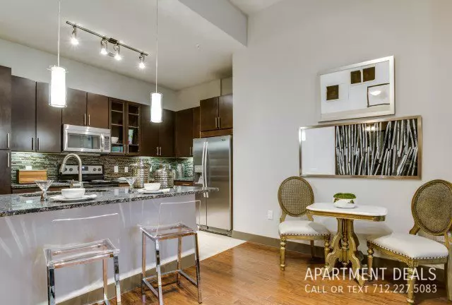 5751 Almeda Road, Houston, TX 77004 photo 2