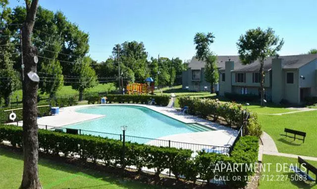 5806 Hollister Street, Houston, TX 77040 photo 2