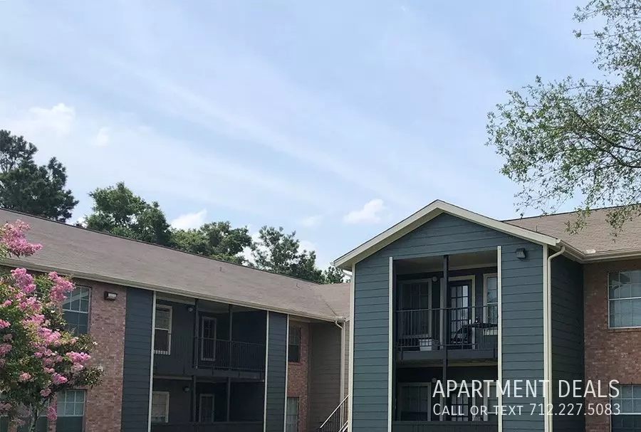 5921 Uvalde Road, Houston, TX 77049 photo 4