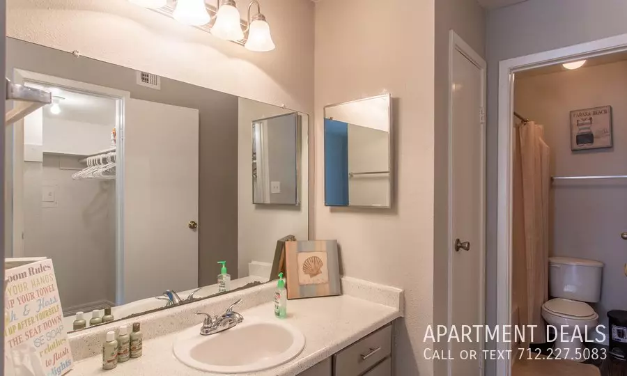 Spring Pine Apartments photo 3
