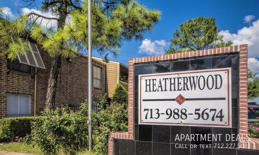 6 Braeswood Boulevard @ Barger Road, Houston, TX 77074 photo 3