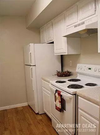 6 Greens Road @ Imperial Valley Drive Mb, Houston, TX 77060 photo 5