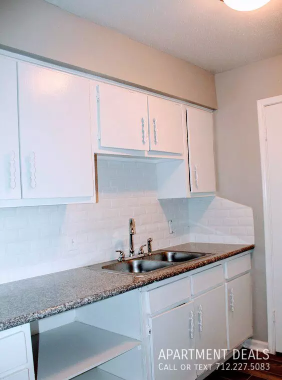 6 Pitner Road @ Roma Street, Houston, TX 77080 photo 2