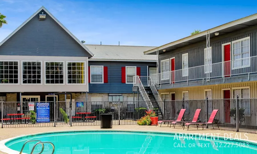 6 Pitner Road @ Roma Street, Houston, TX 77080 photo 3
