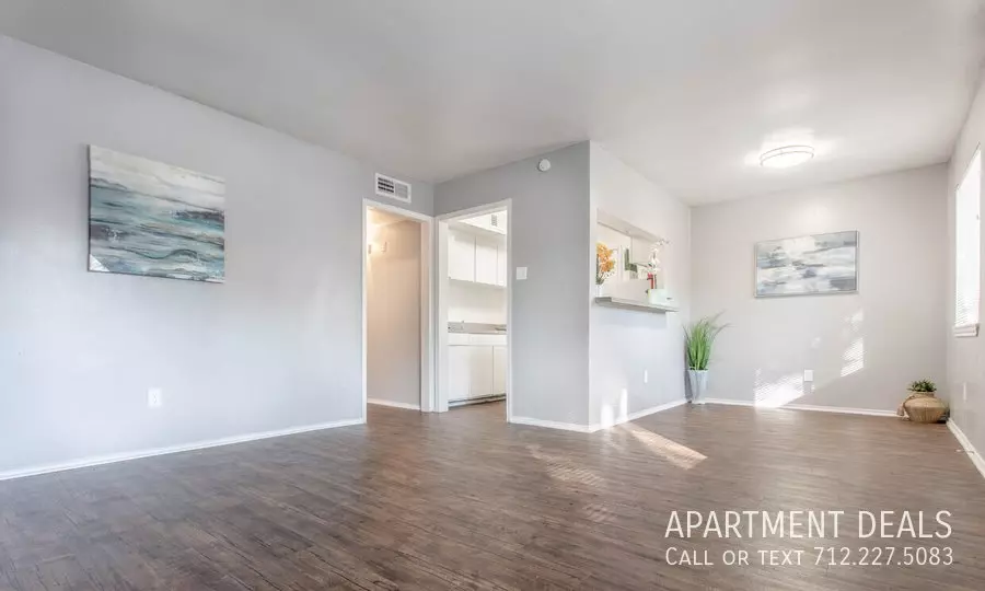 603 West Donovan Street, Houston, TX 77091 photo 4
