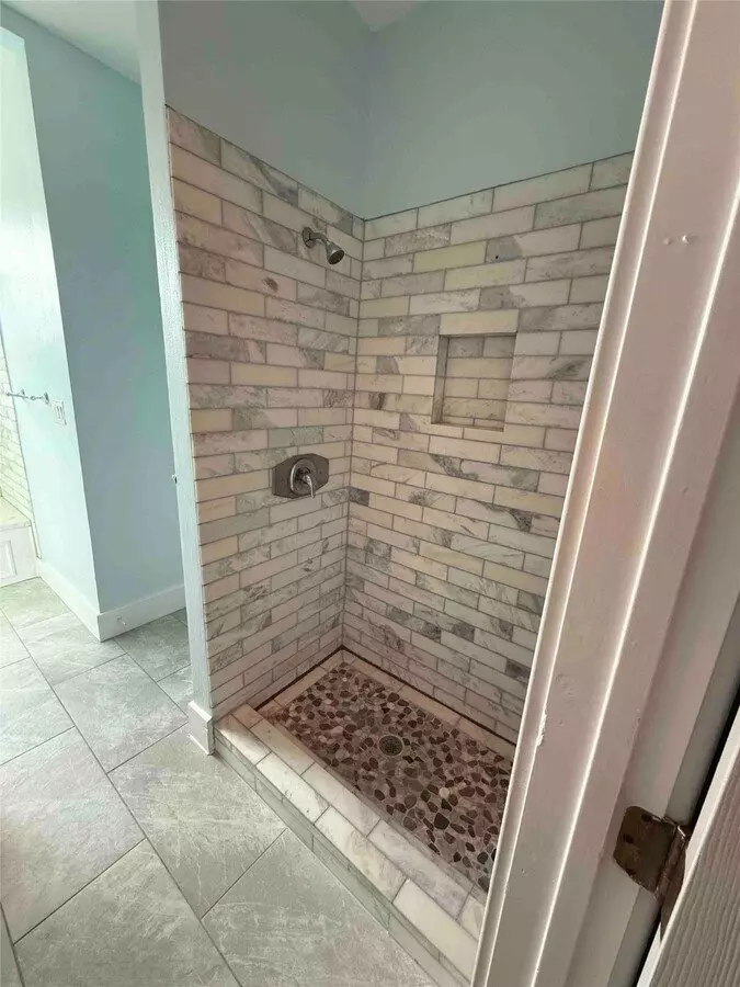 604 East 17th Street, Houston, TX 77008 photo 5