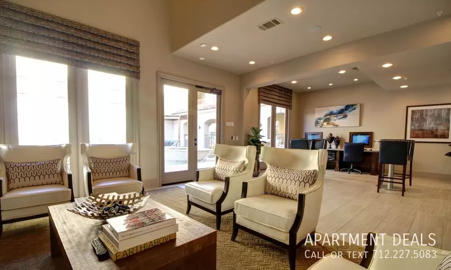 606 Studemont Street, Houston, TX 77007 photo 3