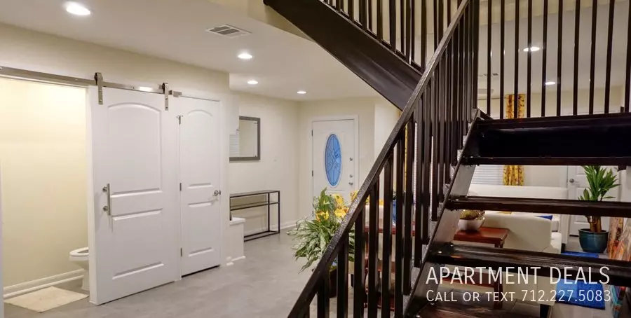 610 Cypress Station Drive, Houston, TX 77090 photo 3