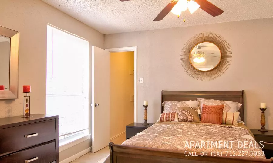 6106 Marinette Drive, Houston, TX 77036 photo 5