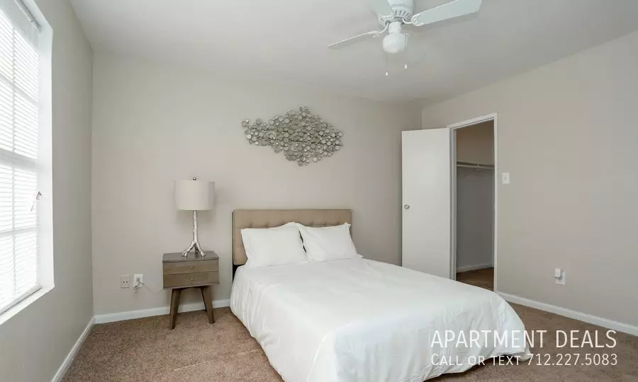 6107 Antoine Drive, Houston, TX 77091 photo 3