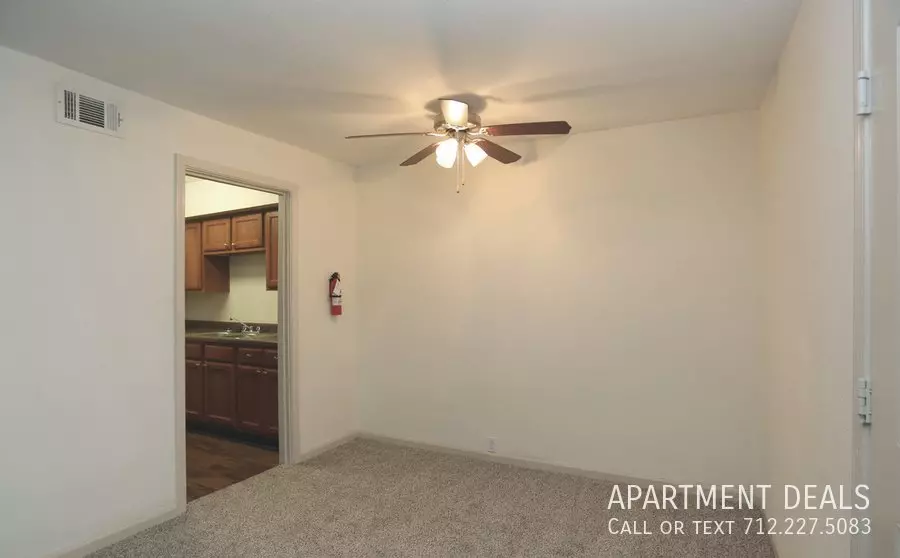 6246 Antoine Drive, Houston, TX 77091 photo 2