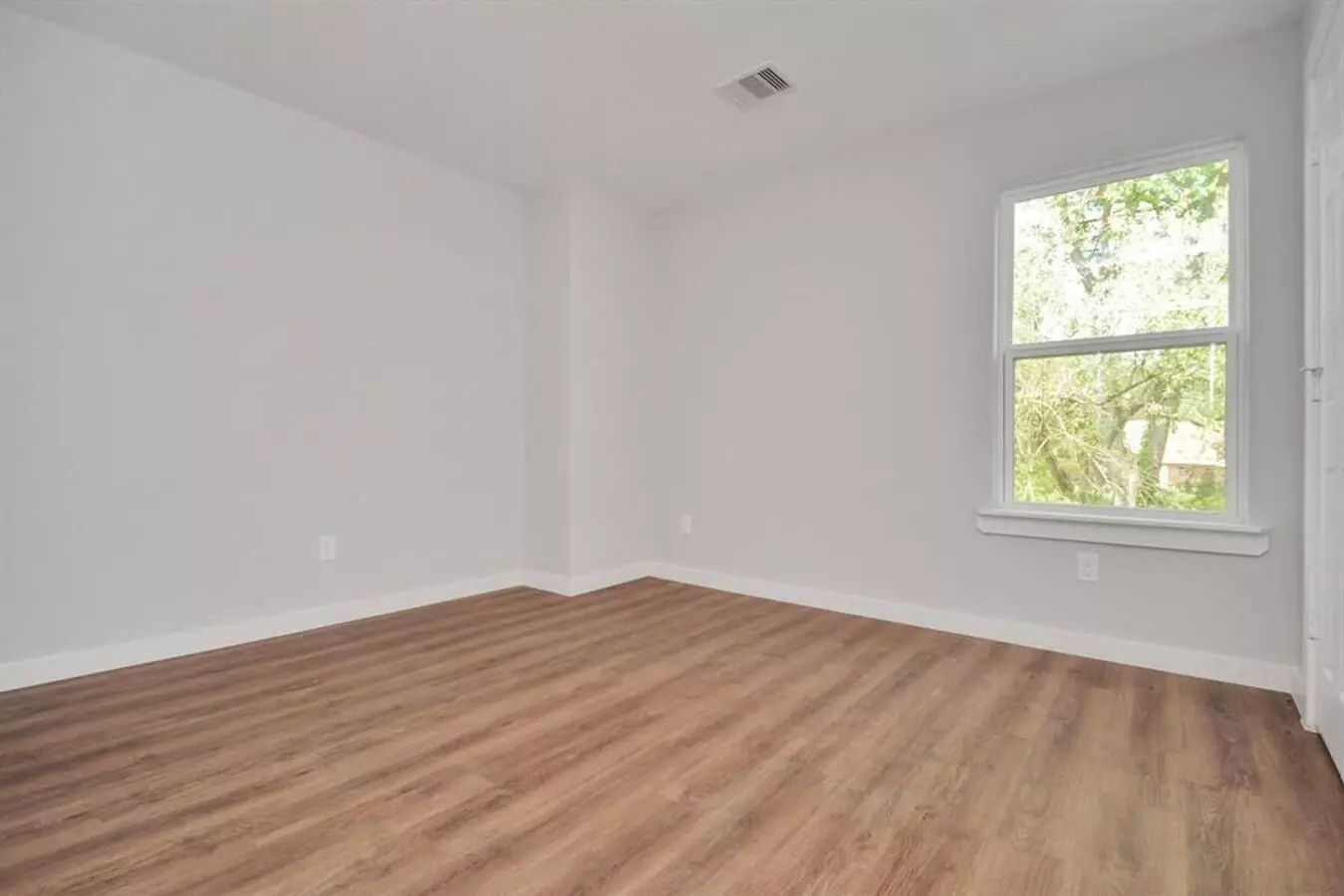 6313 Sandra Street, Houston, TX 77028 photo 2