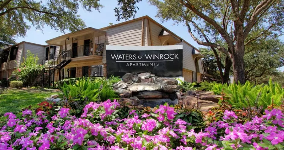 Waters Of Winrock Apartments photo 3