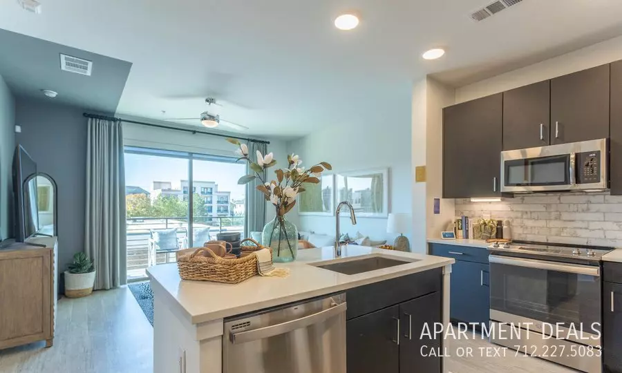 6406 Washington Avenue, Houston, TX 77007 photo 5