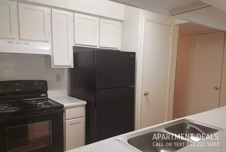6431 Bankside Drive, Houston, TX 77096 photo 5