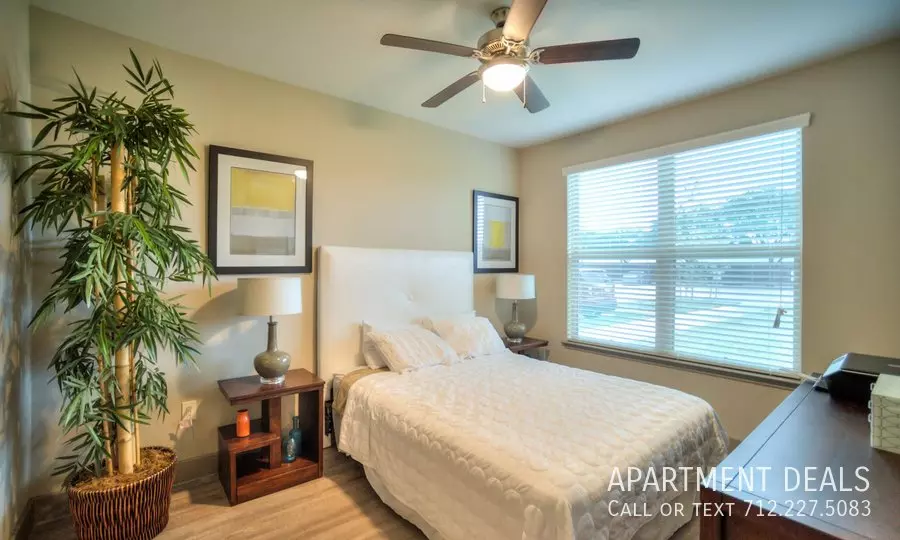 6526 Jamail Drive, Houston, TX 77023 photo 5
