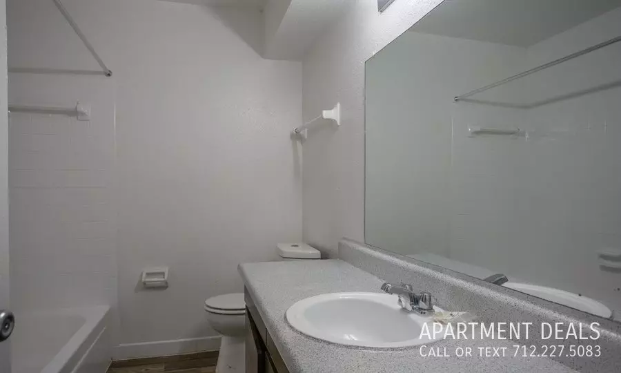 6531 Hillcroft Street, Houston, TX 77081 photo 2