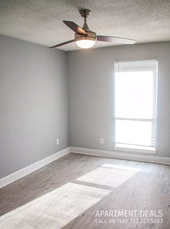 676 Maxey Road, Houston, TX 77013 photo 3