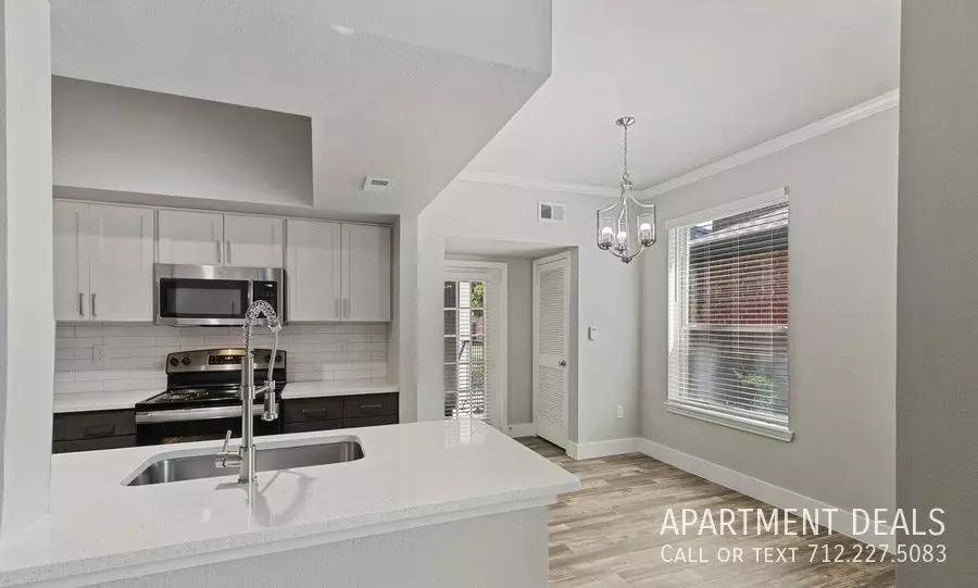 6975 Hollister Street, Houston, TX 77040 photo 1