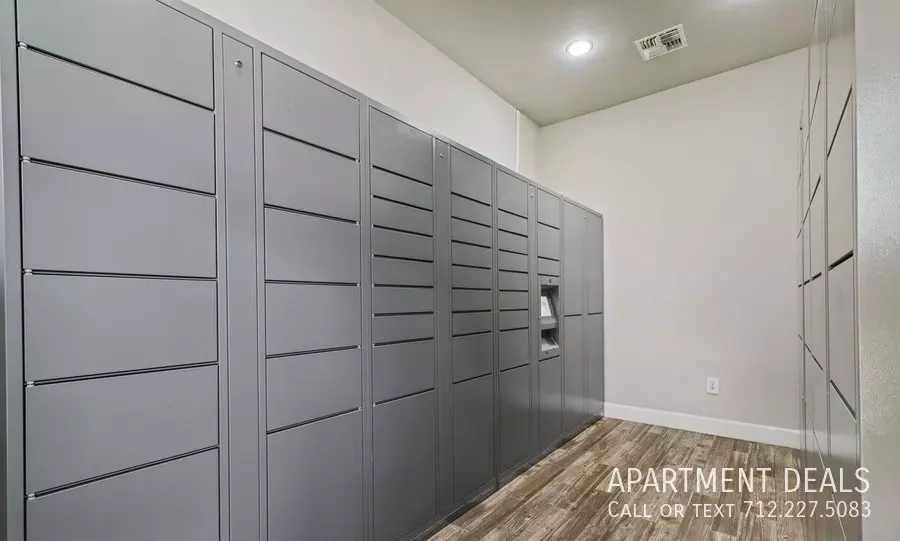 6975 Hollister Street, Houston, TX 77040 photo 5