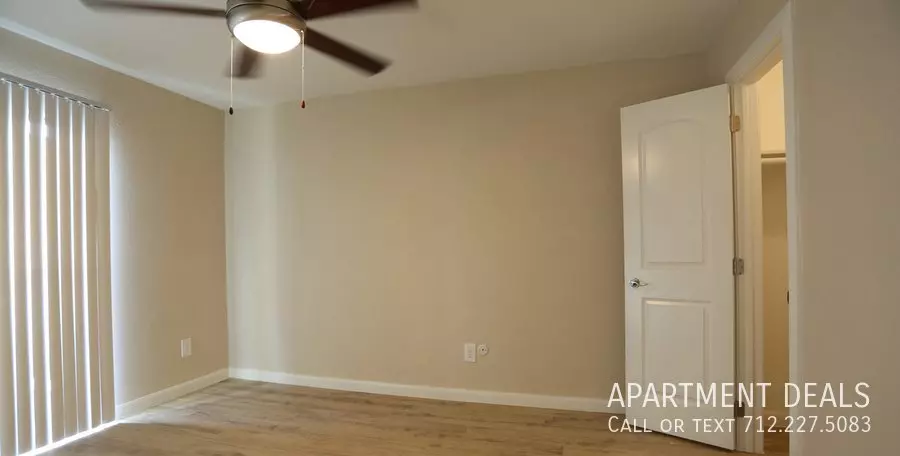 70 Northpoint Drive, Houston, TX 77060 photo 4